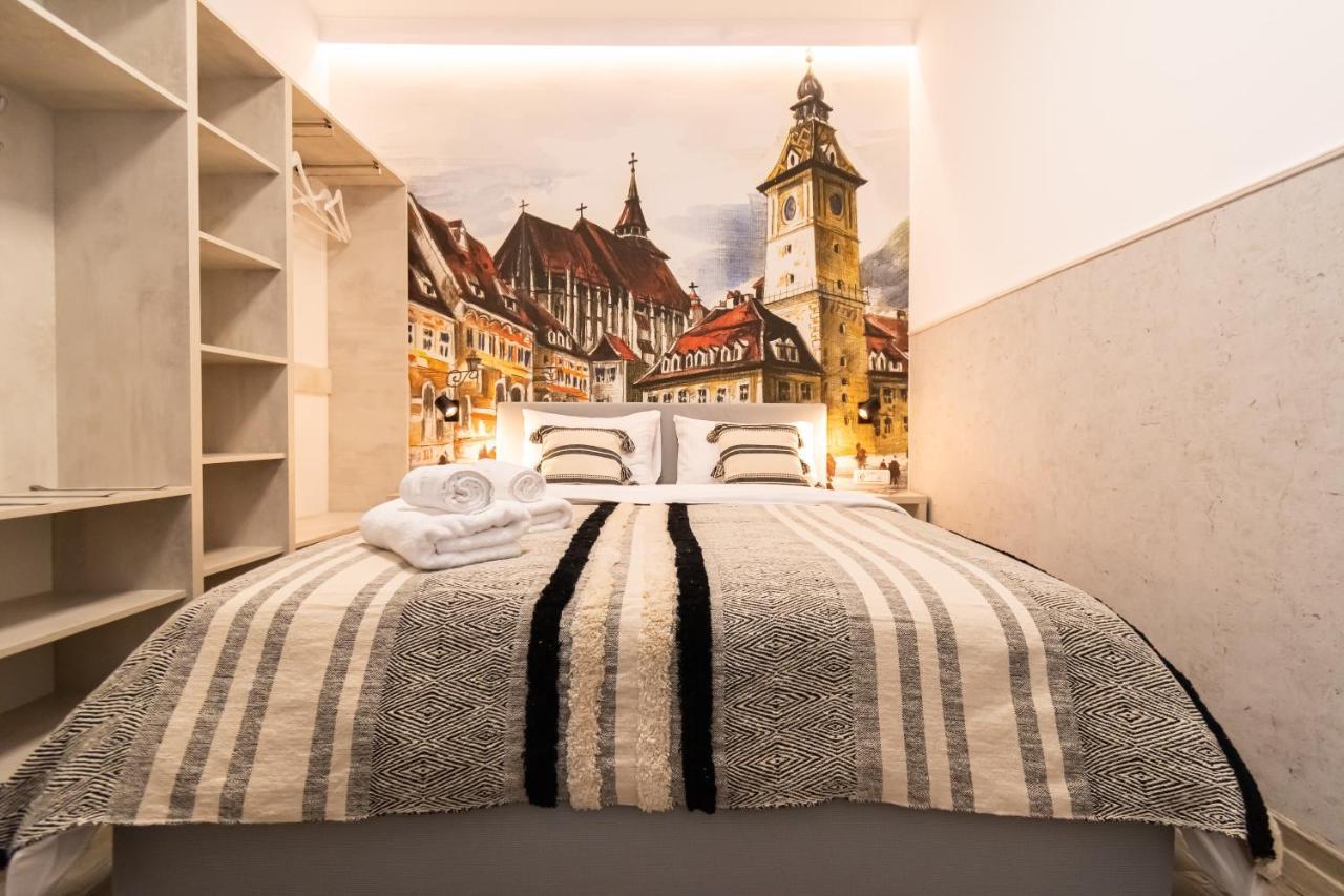Okbrasov - Apartment & Studio In The Heart Of Old Town, Moments Away From The Black Church Bagian luar foto
