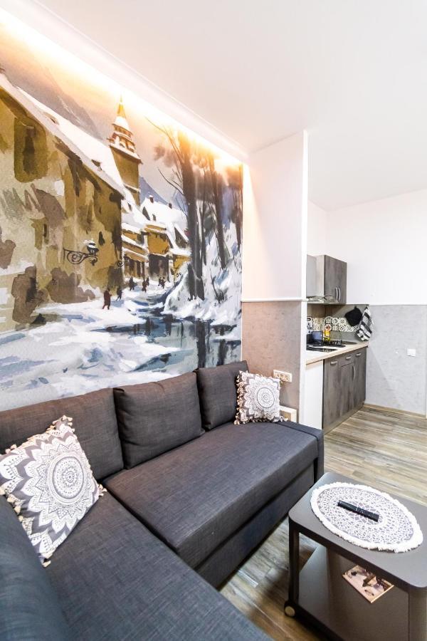 Okbrasov - Apartment & Studio In The Heart Of Old Town, Moments Away From The Black Church Bagian luar foto