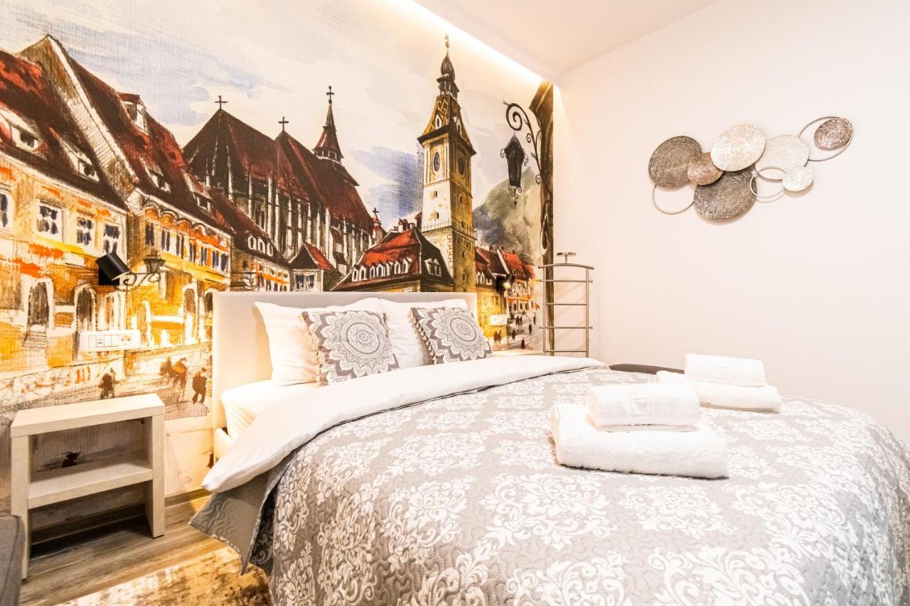 Okbrasov - Apartment & Studio In The Heart Of Old Town, Moments Away From The Black Church Bagian luar foto